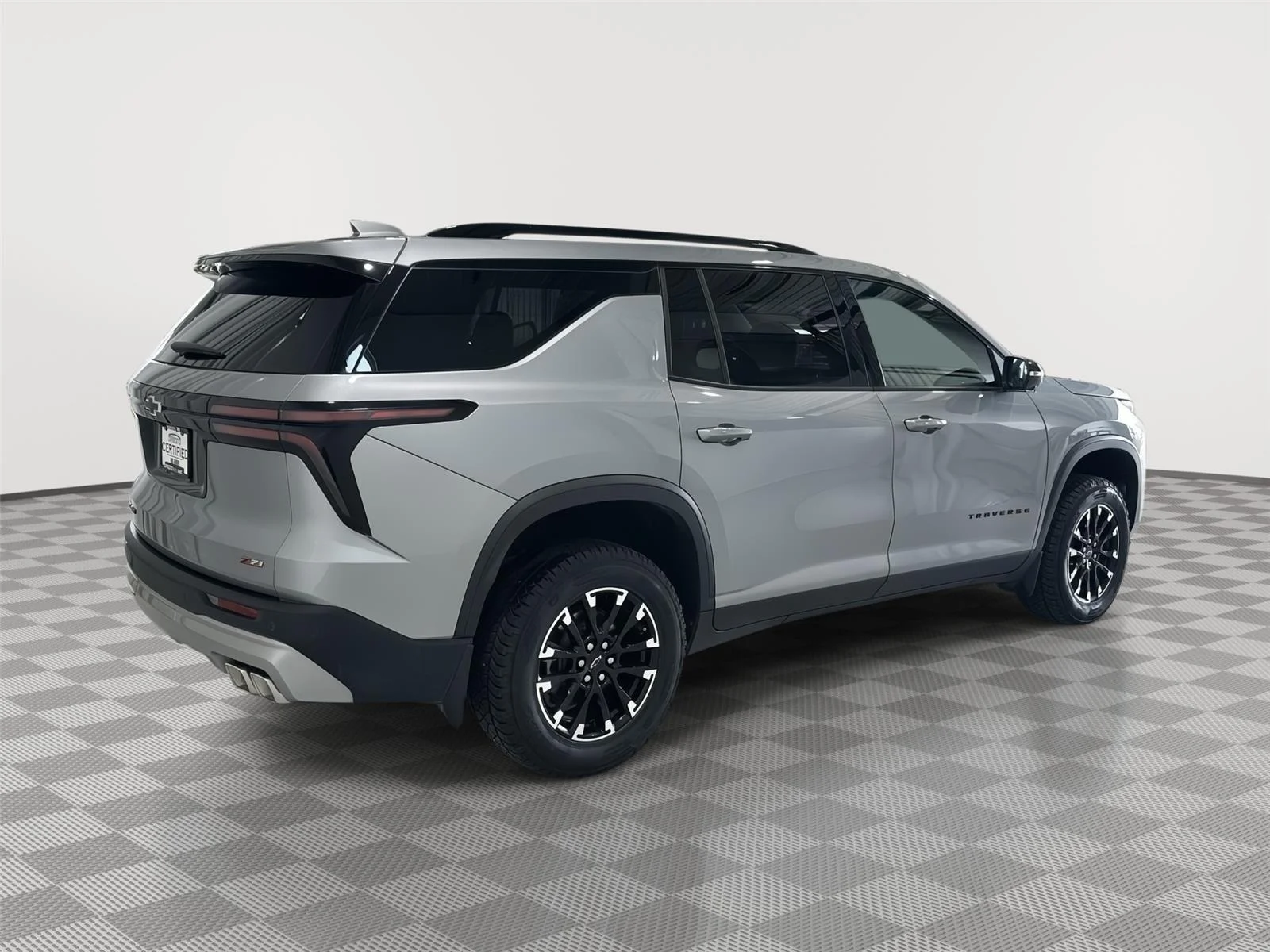 Used 2024 Sterling Gray Metallic Chevrolet Z71 image 5