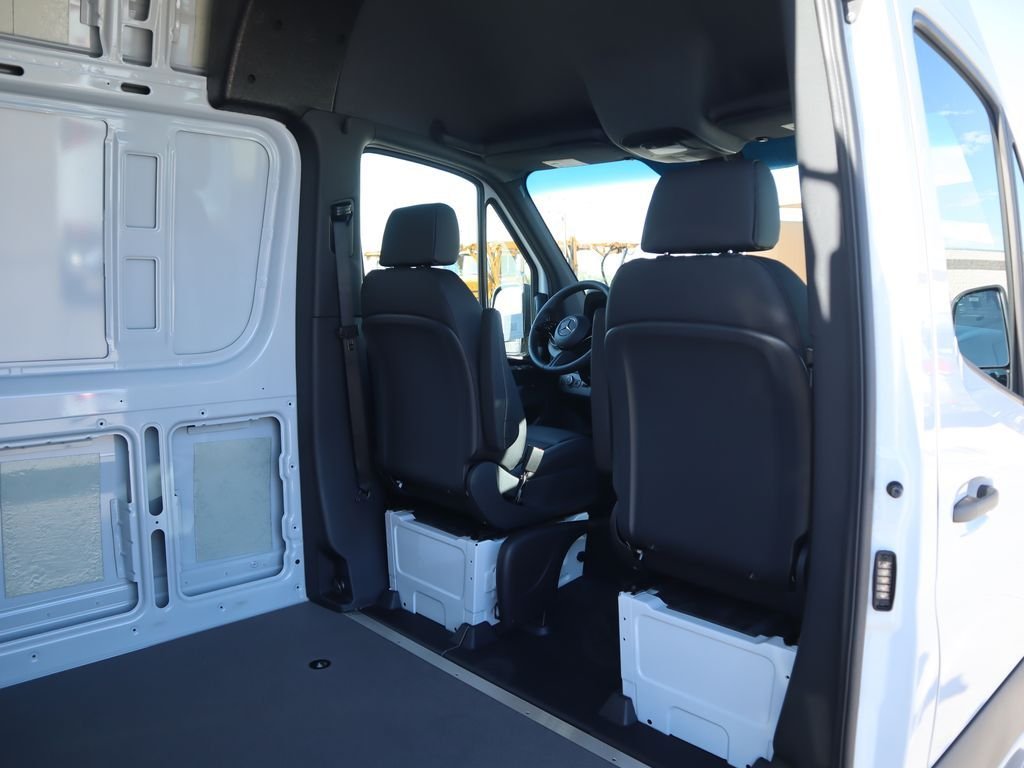 2025 Mercedes-Benz Sprinter Cargo Van Base - Photo 25