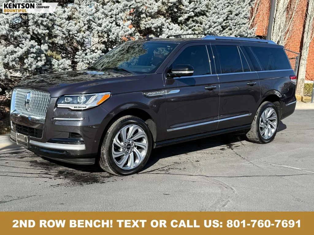 2024 Lincoln Navigator L Reserve's photo