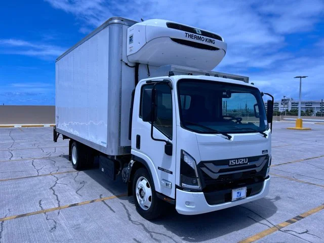 2025 Isuzu NRR's photo