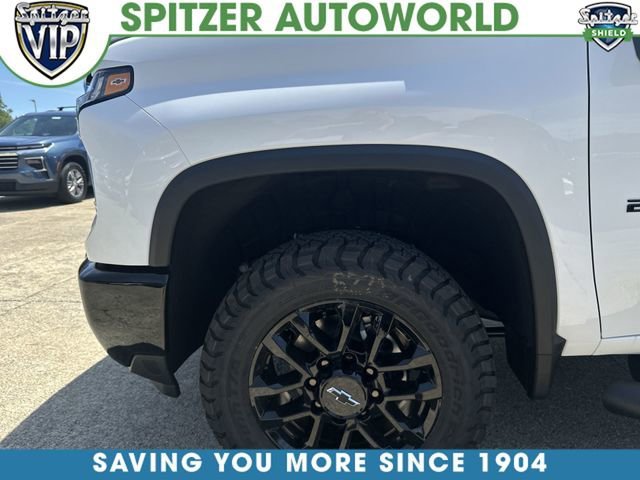 New 2026 Summit White Chevrolet LT image 34