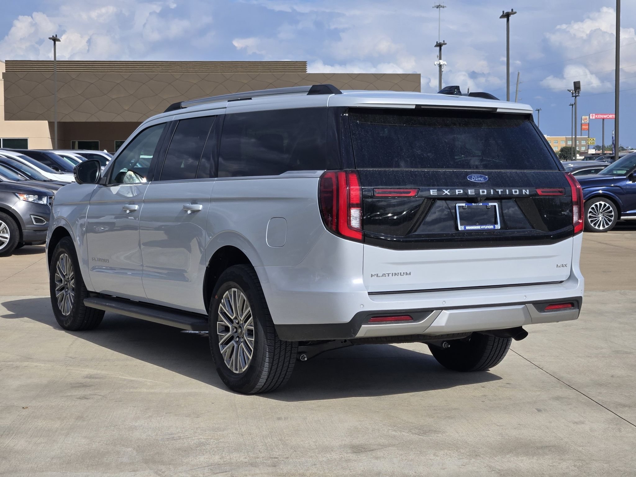 Used 2026  Ford Platinum image 8