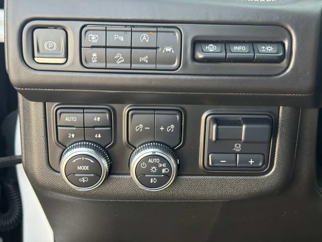 2023 GMC Yukon Denali Ultimate - Photo 27
