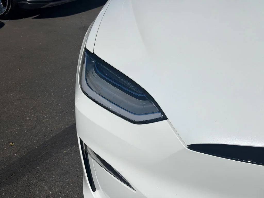 Used 2022 White Tesla Plaid image 4
