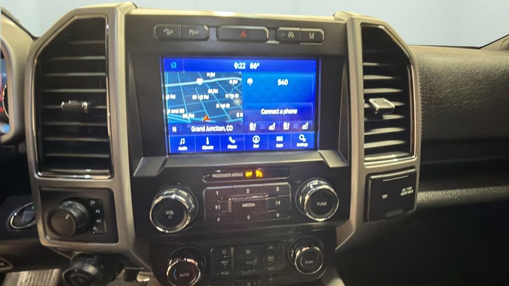 Used 2020 Silver Ford Lariat image 15