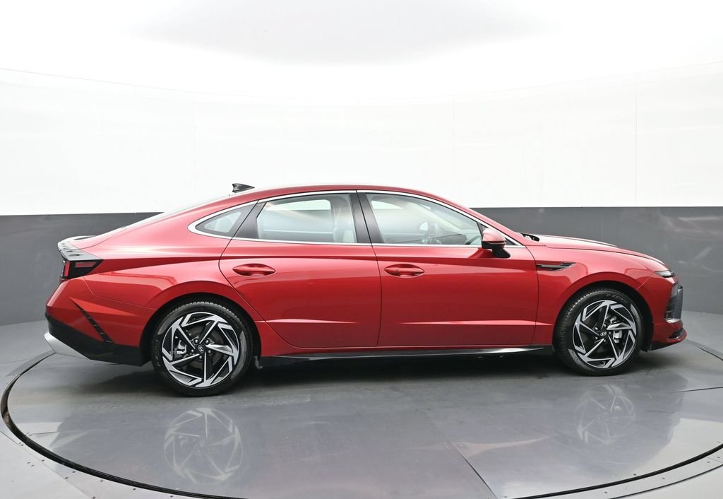 Certified Used 2026 Red Hyundai SEL Sport image 3