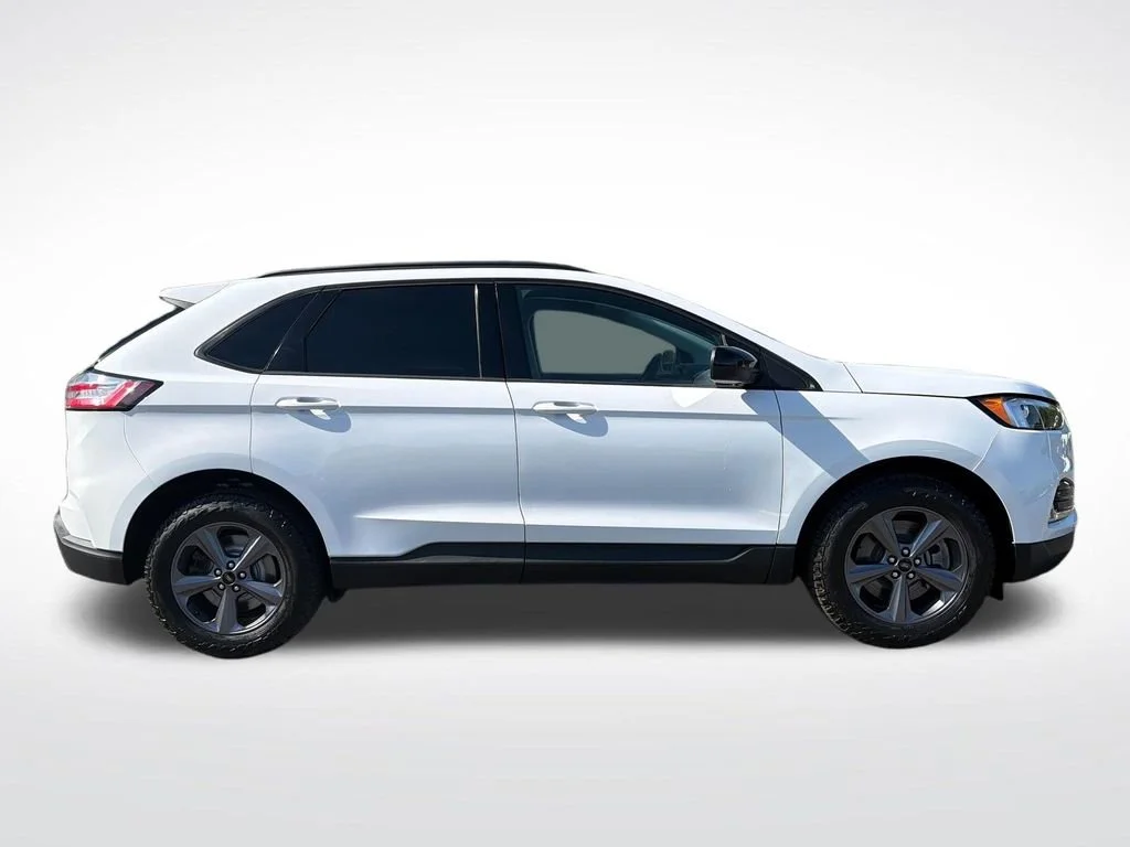 2024 Ford Edge SEL - Photo 7