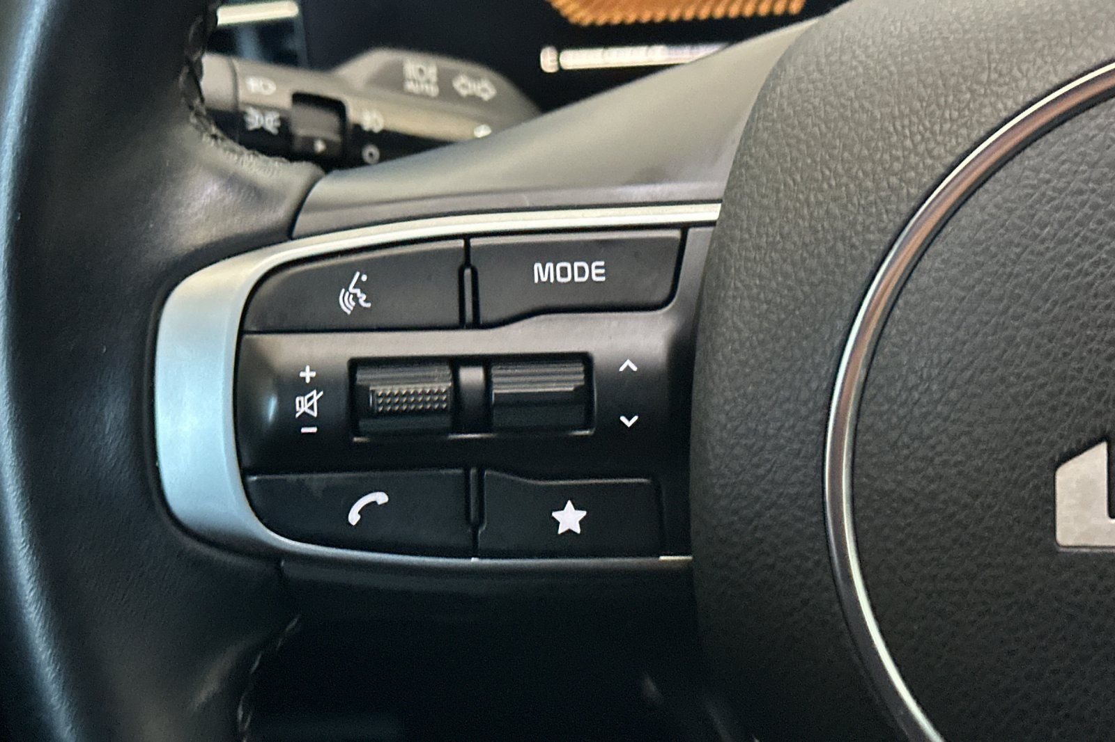 Used 2025 Gray Kia GT-Line image 25