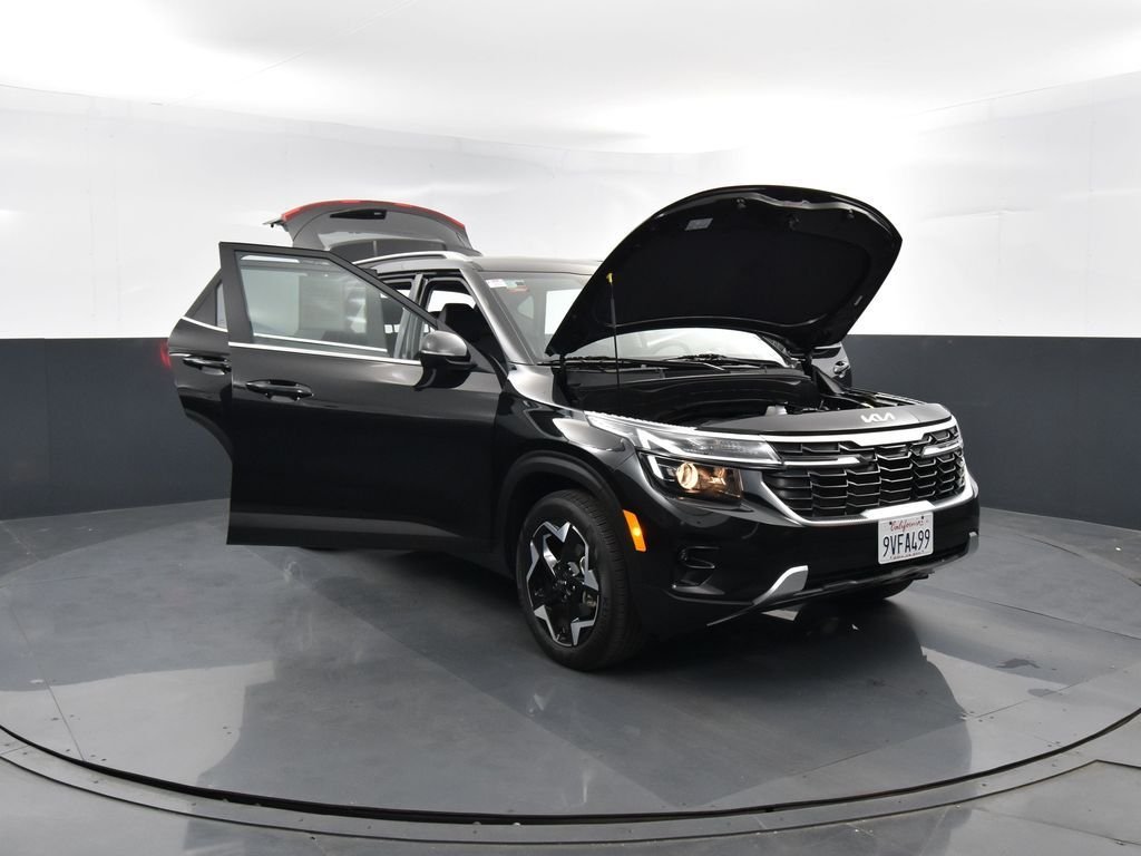 Certified Used 2025 Fusion Black Kia EX image 34