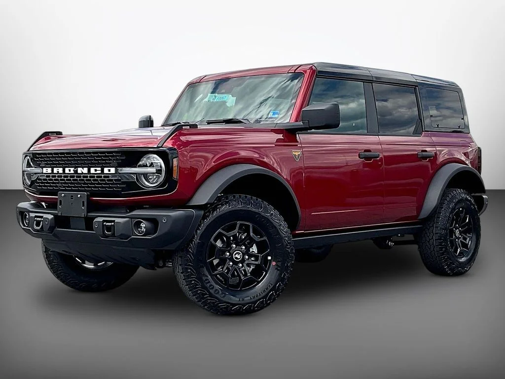 New 2026 Ruby Red Metallic Tinted Clearcoat Ford Badlands® image 2