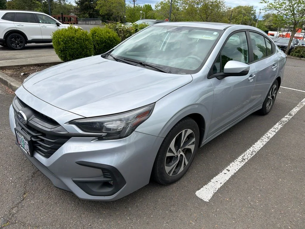 2024 Subaru Legacy Premium's photo