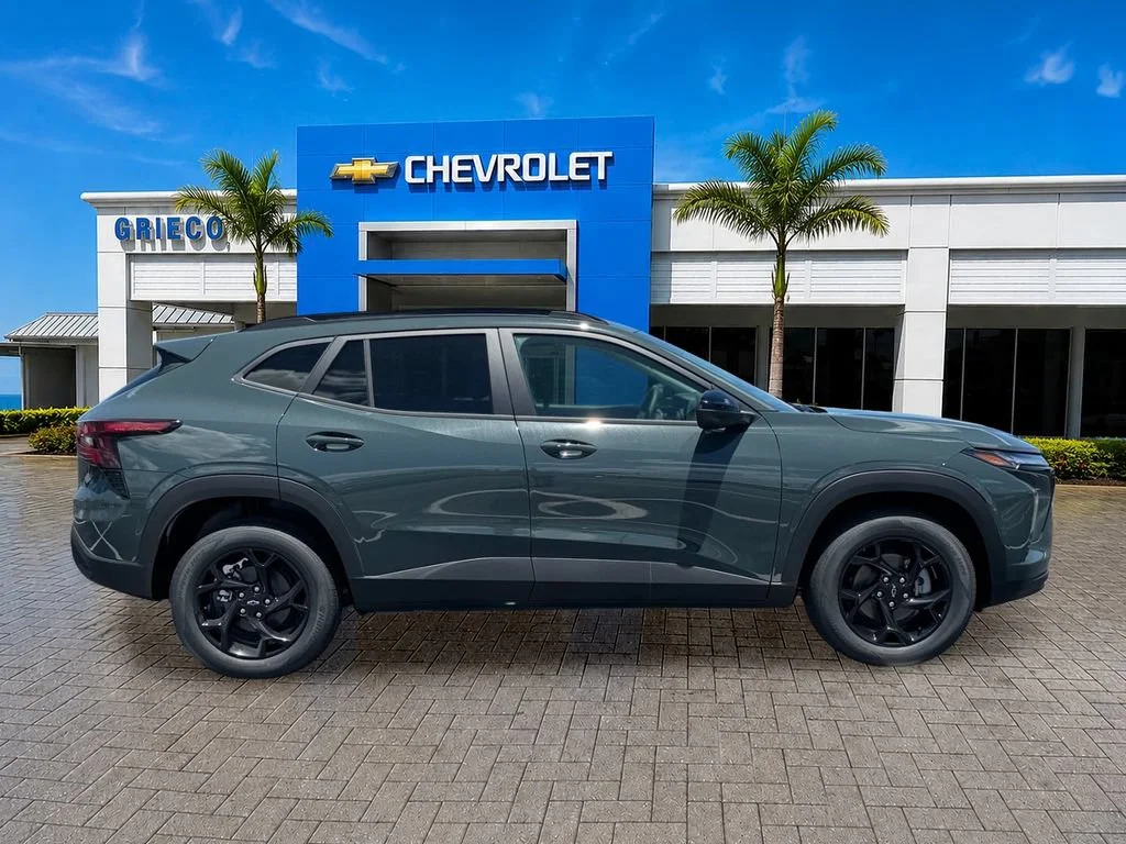 New 2026 Summit White Chevrolet LT image 8