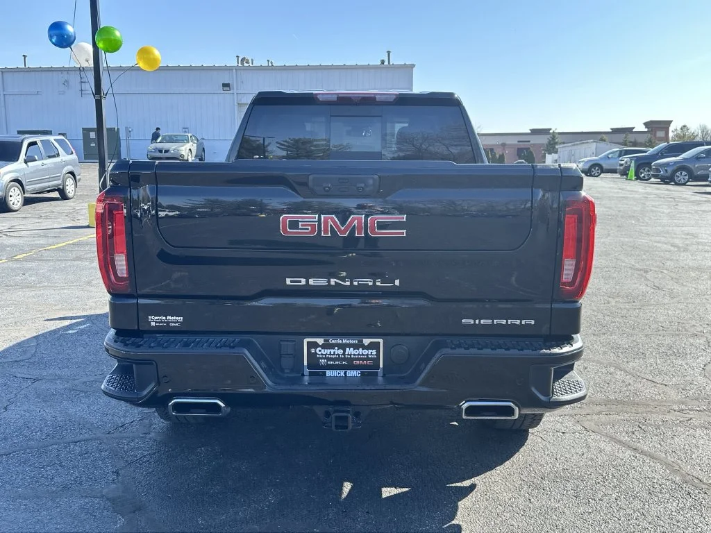 Used 2022 Black GMC Denali image 7