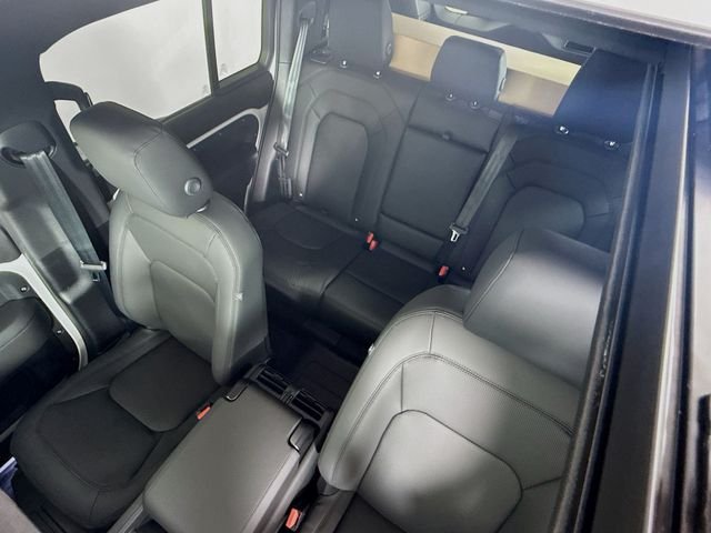 2026 Land Rover Defender X-Dynamic SE - Photo 14