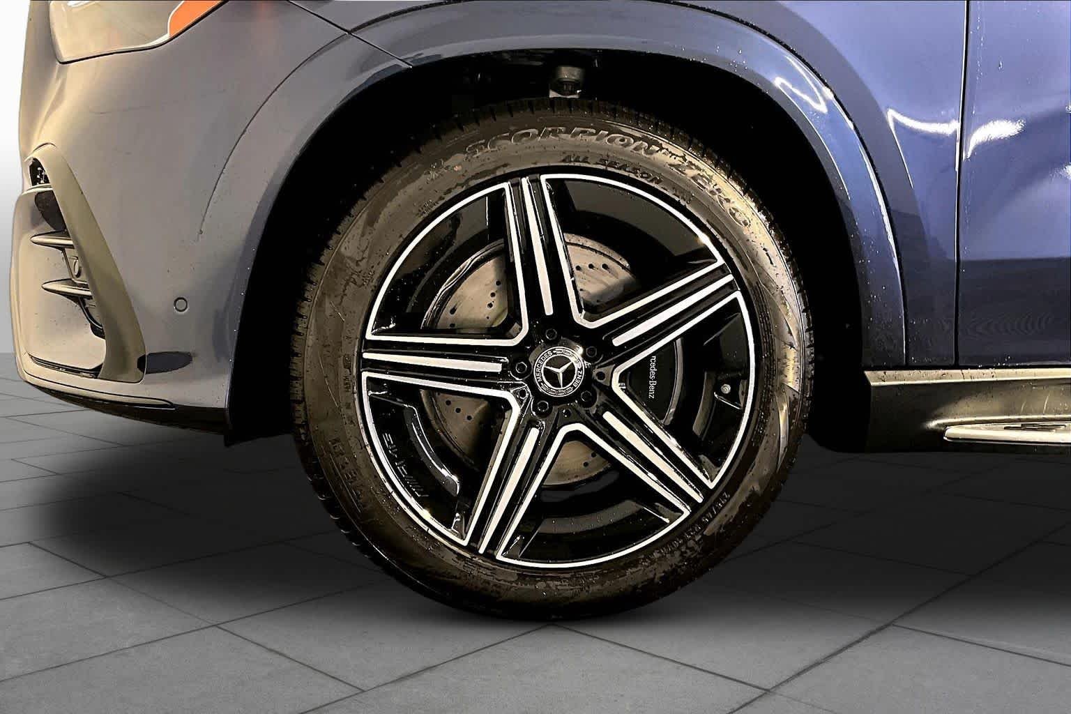 New 2026 Twilight Blue Metallic Mercedes-Benz GLE 450 image 17