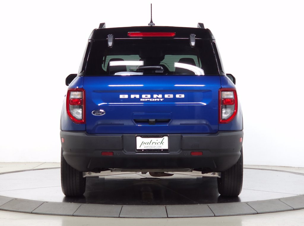 Used 2023 Blue Ford Outer Banks image 4