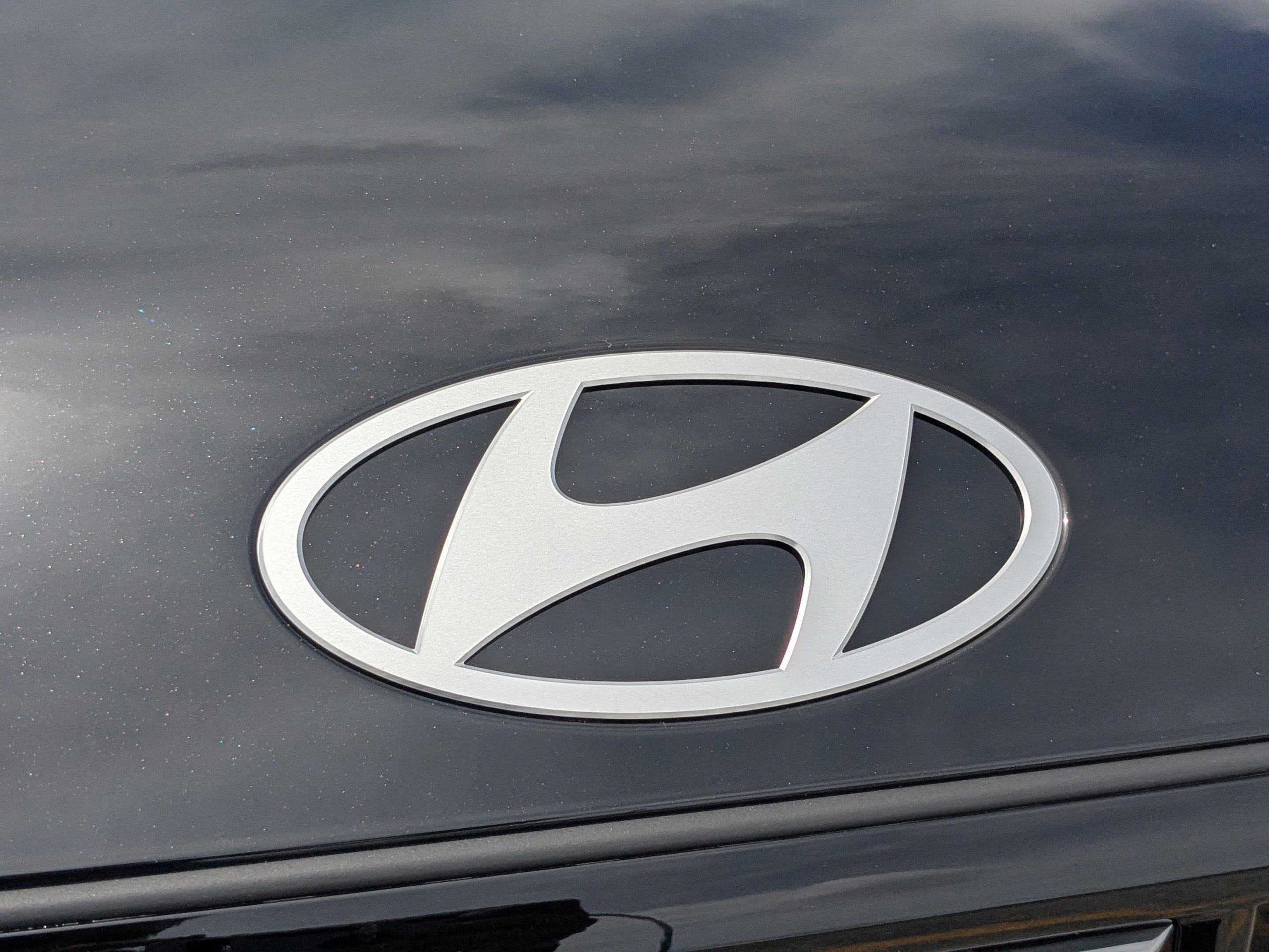 New 2026 Phantom Black Hyundai Limited AWD image 13