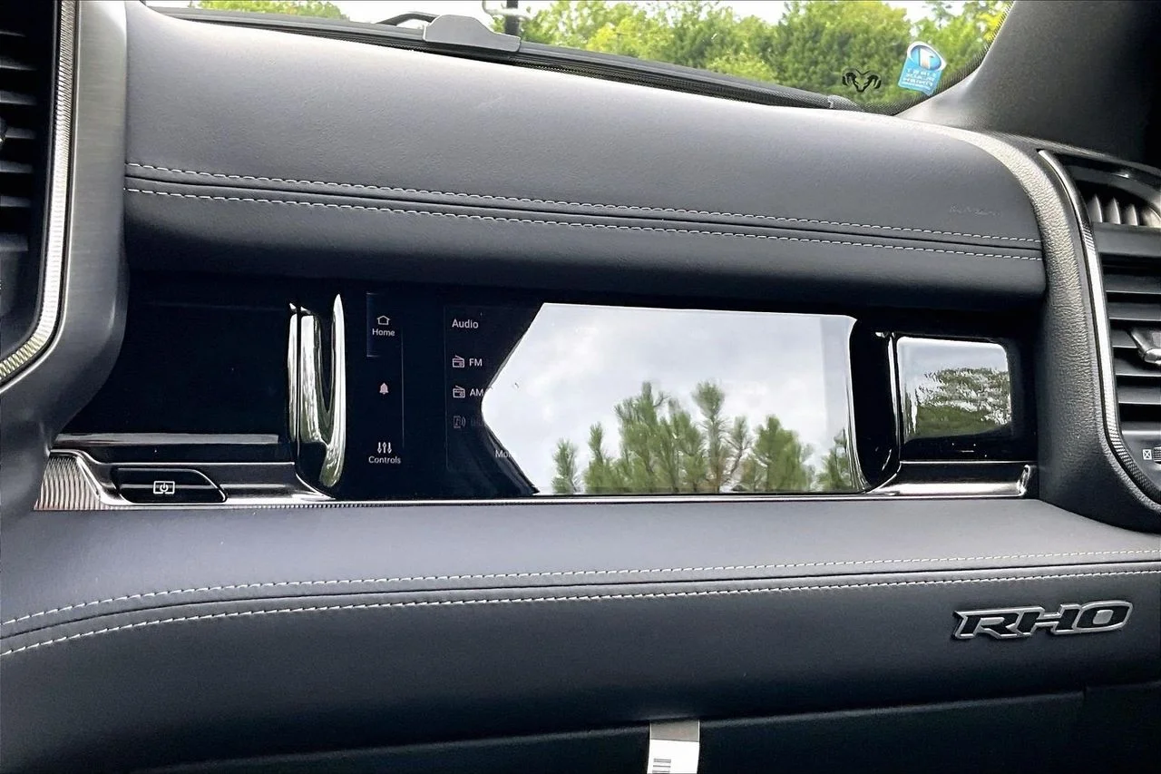 New 2026 Diamond Black Crystal Pearl-Coat Exterior Paint RAM RHO image 16