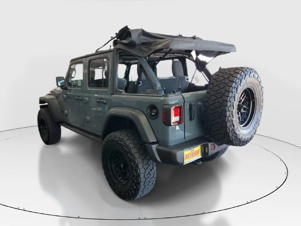 New 2025 Anvil Clear-Coat Exterior Paint Jeep Sport S image 6