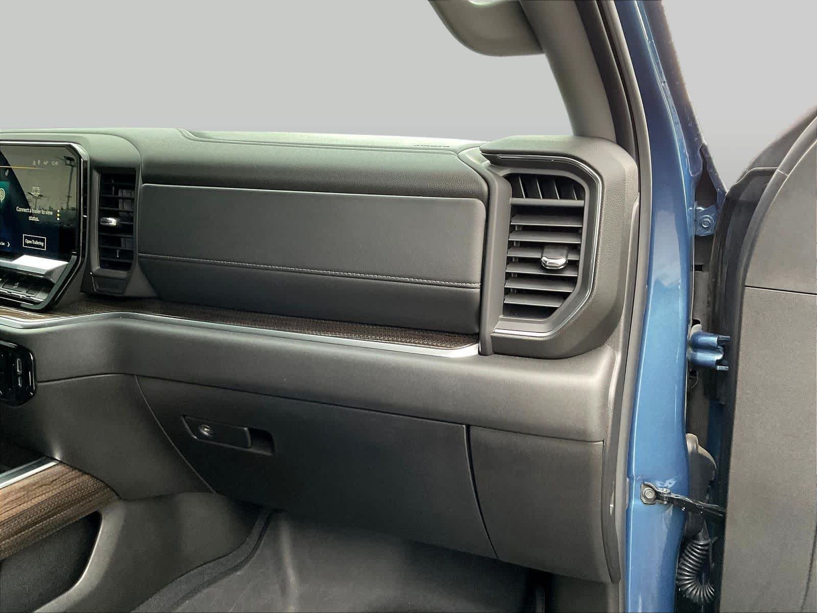 Certified Used 2025 Lakeshore Blue Metallic Chevrolet LT image 29