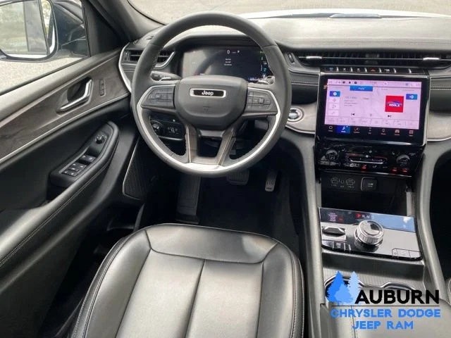 Used 2024 White Jeep 4xe image 29