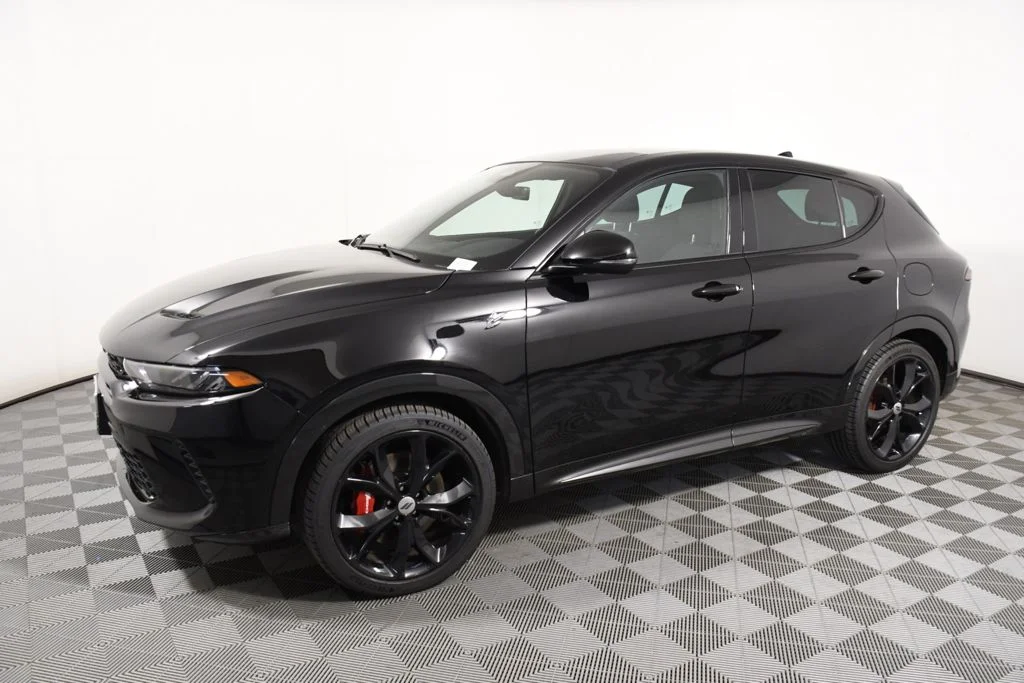 Used 2024 Dodge Hornet R/T Plus with VIN ZACPDFDW5R3A15015 for sale in Richfield, Minnesota