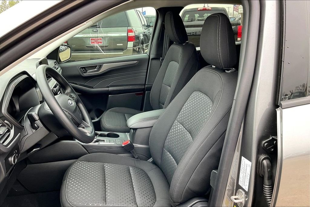 New 2026 Carbonized Gray Metallic Ford Active image 8