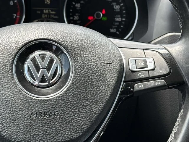 Used 2015 Gray Volkswagen 1.8T SE image 23