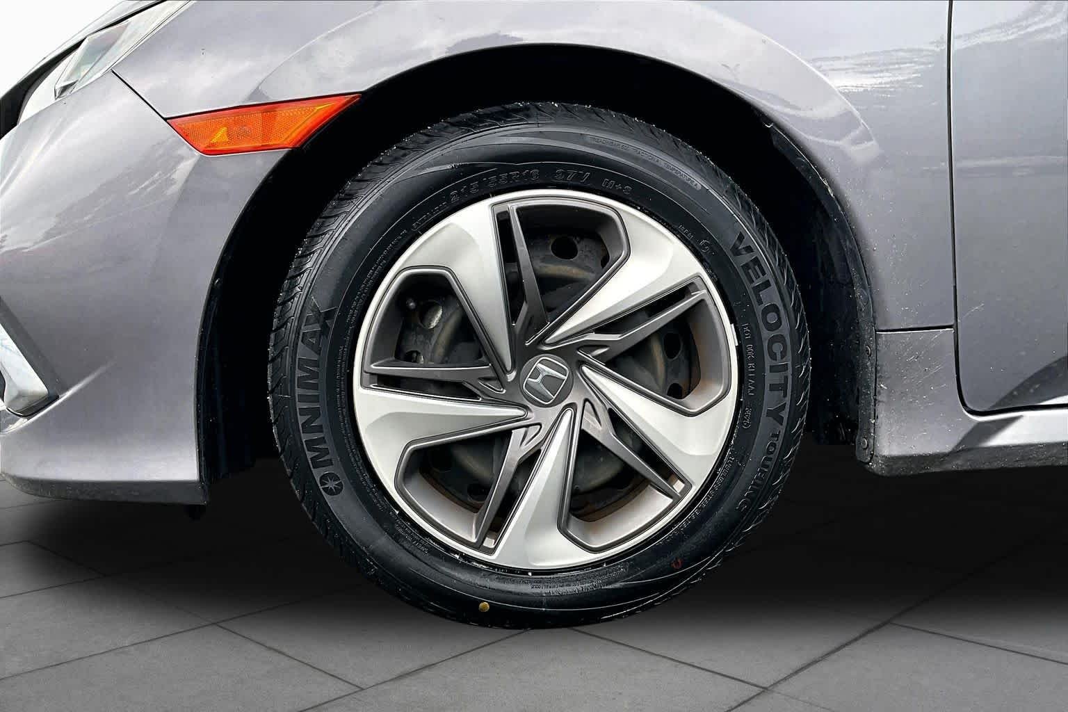 Used 2021 Modern Steel Metallic Honda LX image 11