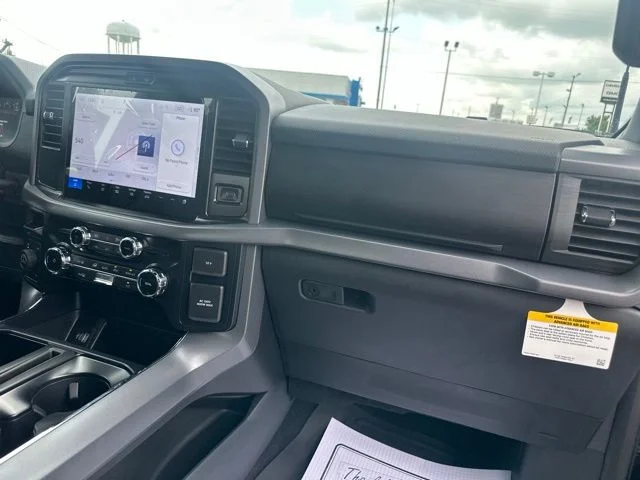 New 2026 Agate Black Metallic Ford XLT image 10