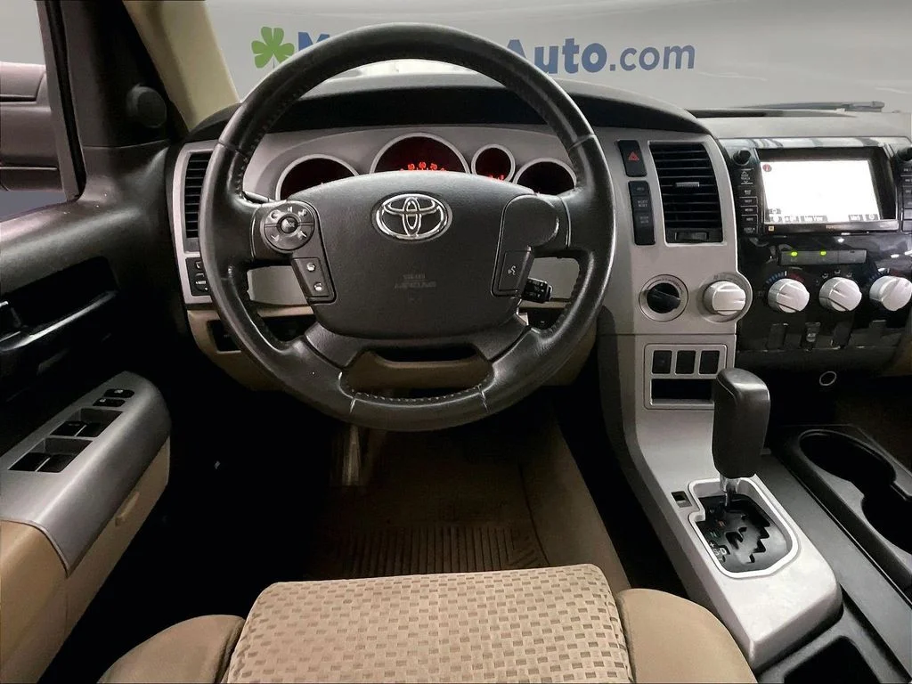Used 2007 Beige Toyota SR5 image 7