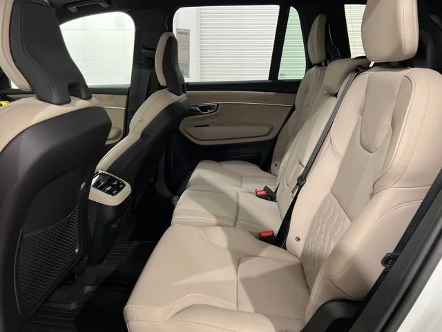 New 2026 Crystal White Volvo Plus image 21
