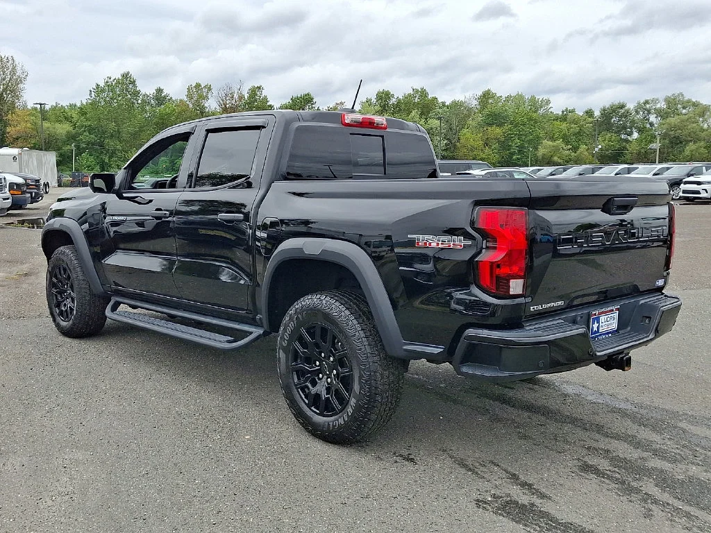 Used 2025 Black Chevrolet Trail Boss image 8