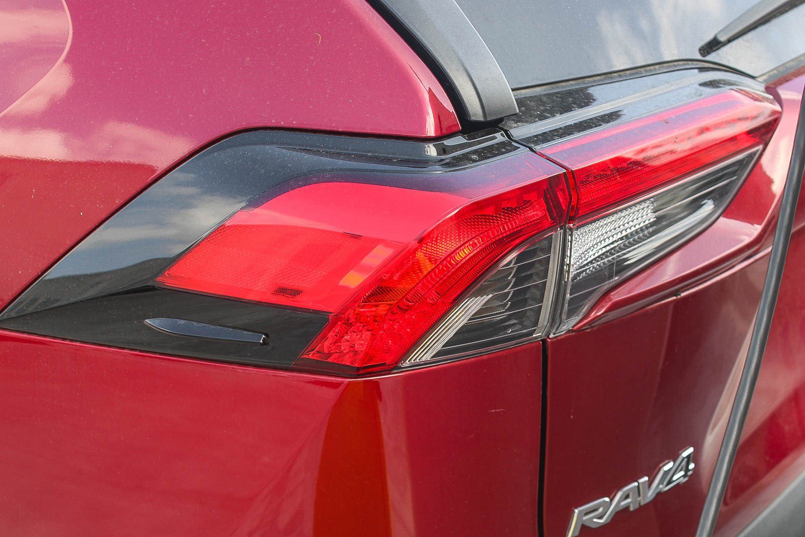 Certified Used 2022 Ruby Flare Pearl Toyota LE image 11