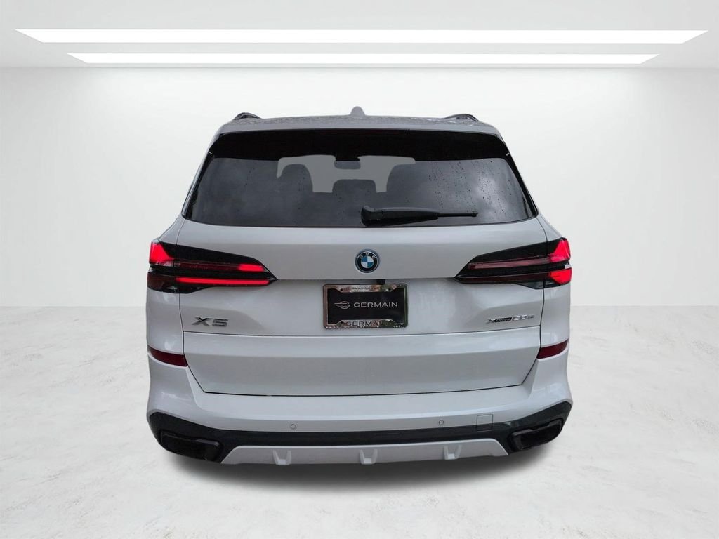 New 2026 Mineral White Metallic BMW xDrive50e image 5