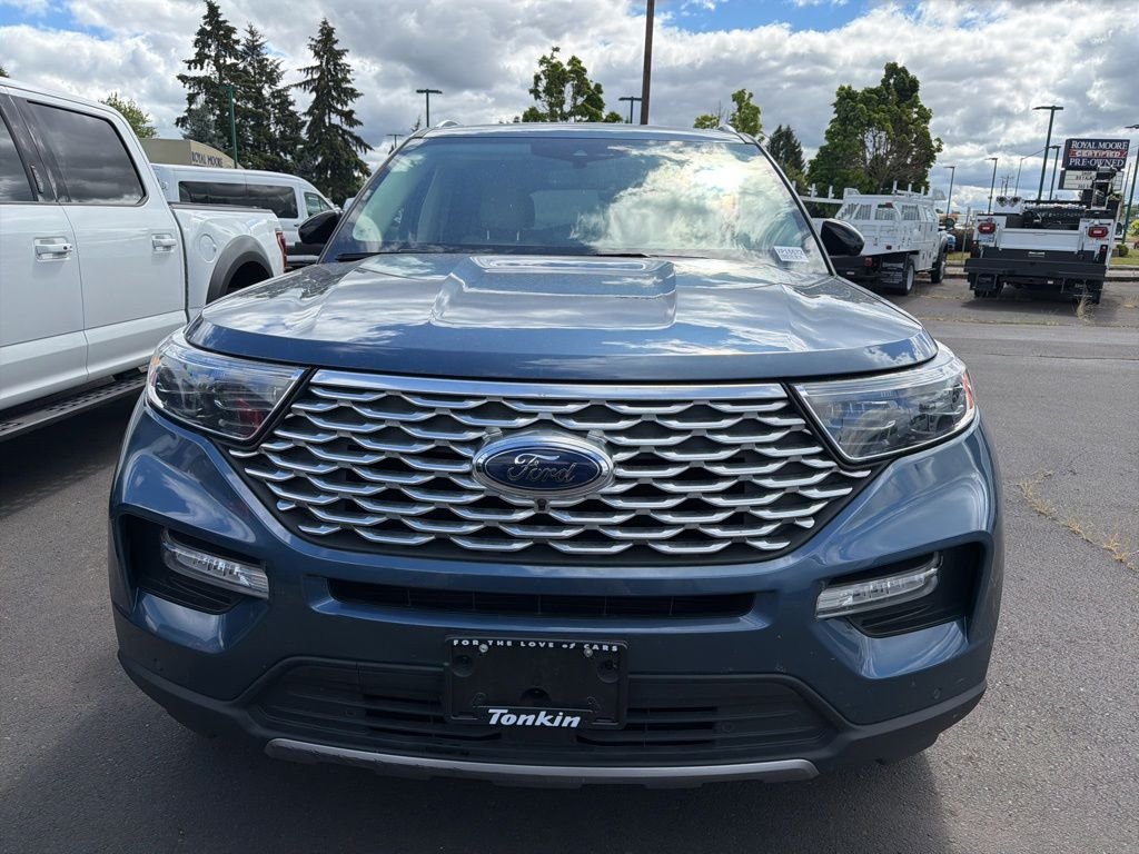 Used 2020 Blue Metallic Ford Platinum image 2