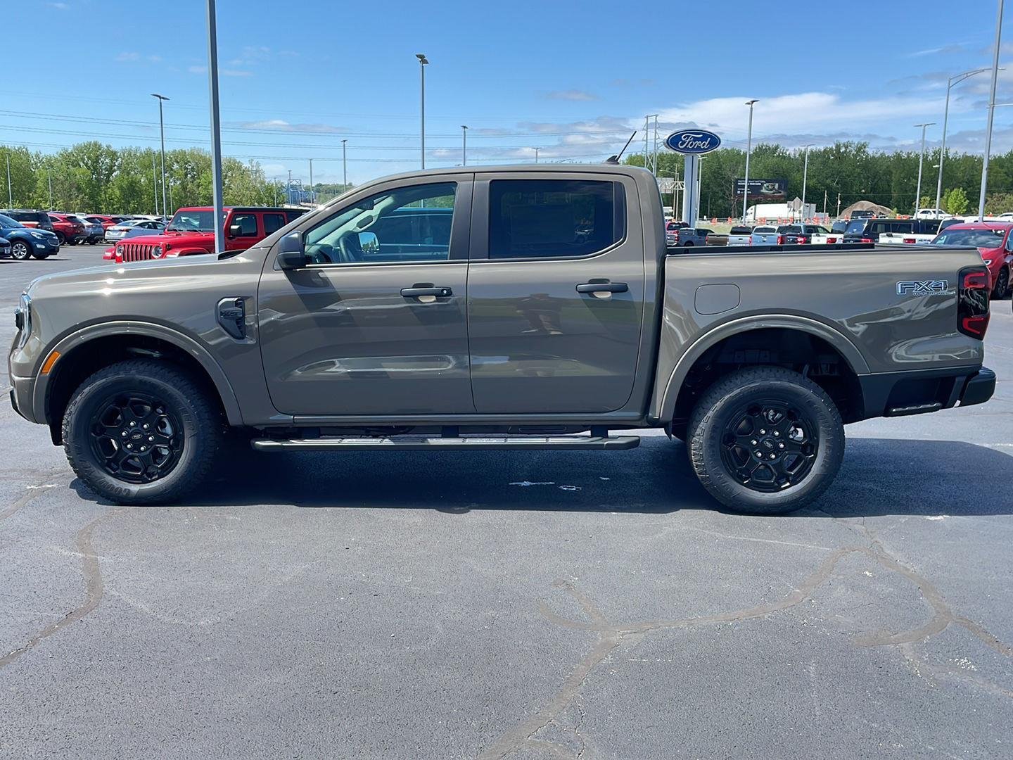 New 2026 Marsh Gray Ford XLT image 32
