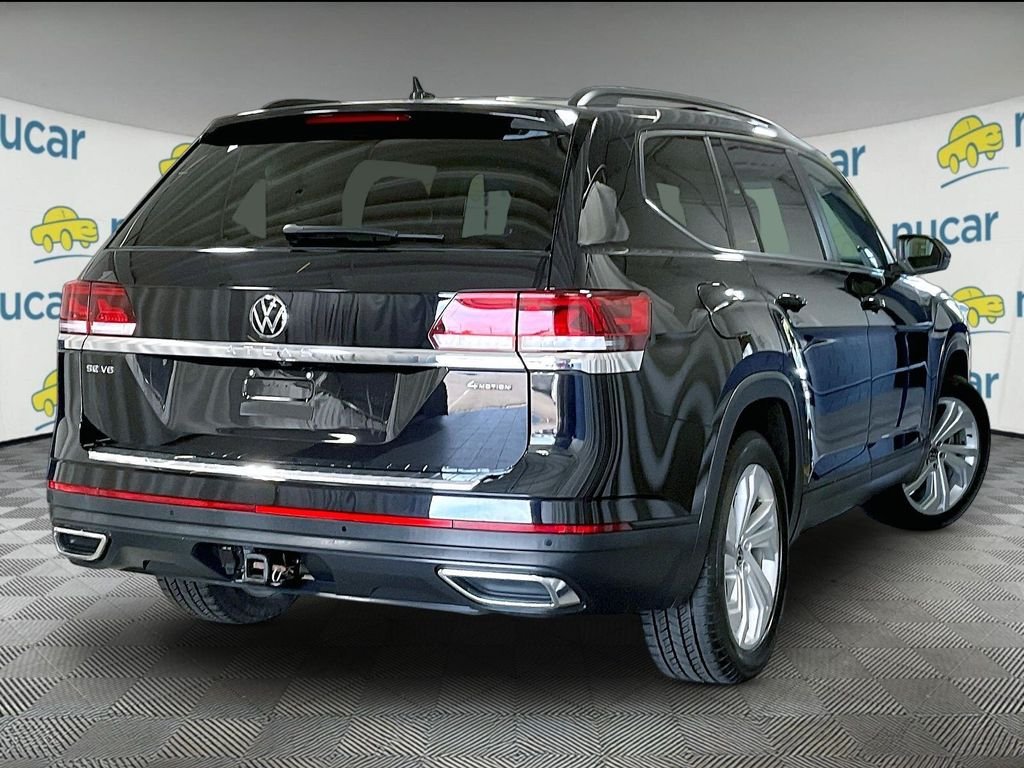 Used 2023 Black Volkswagen 3.6L V6 SE w/Technology image 6