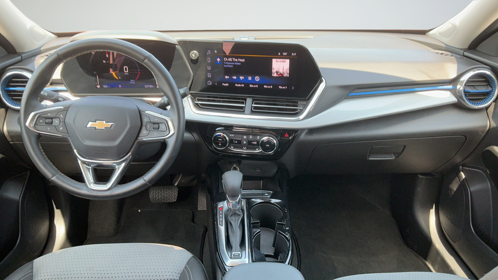 Used 2025 Red Chevrolet LT image 7