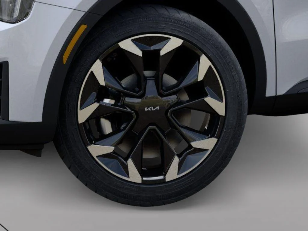 New 2026 White Kia EX image 9