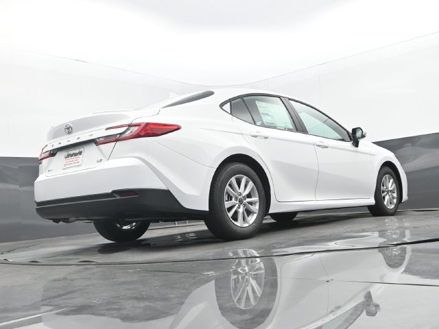 New 2026 Ice Cap Toyota LE image 25