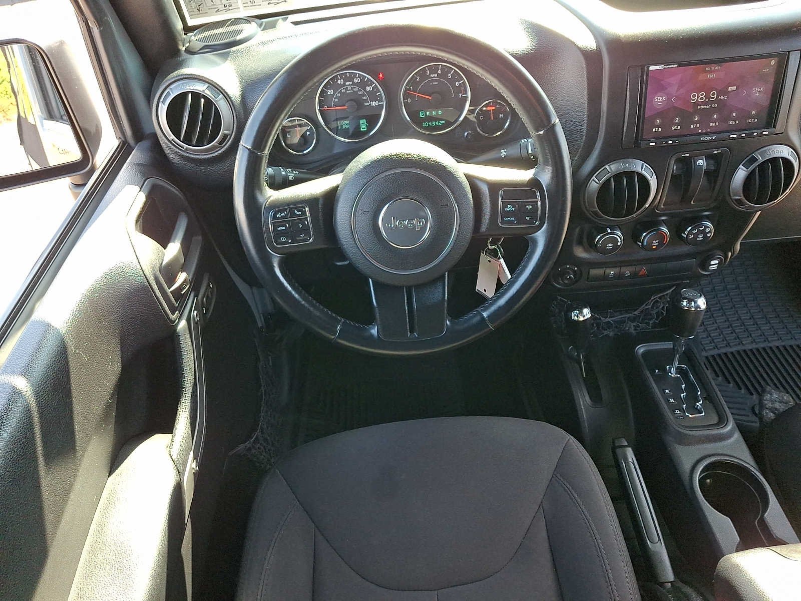 Used 2015 Anvil Clearcoat Jeep Sport image 12