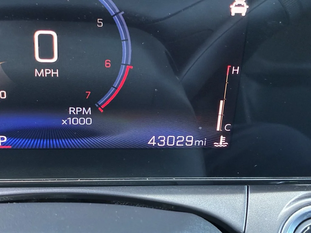 Used 2025 Mosaic Black Metallic Chevrolet ACTIV image 28