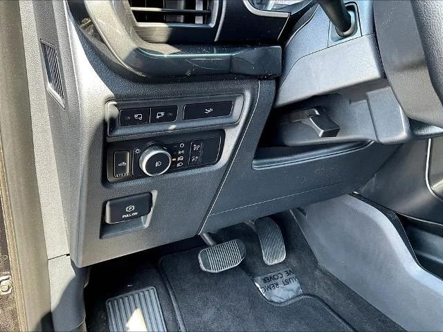 Used 2022 Agate Black Metallic Ford XLT image 65