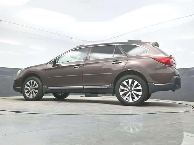 Used 2019 Brown Subaru 2.5i image 36