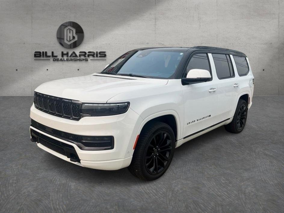 Used 2022 White Jeep Series II image 1