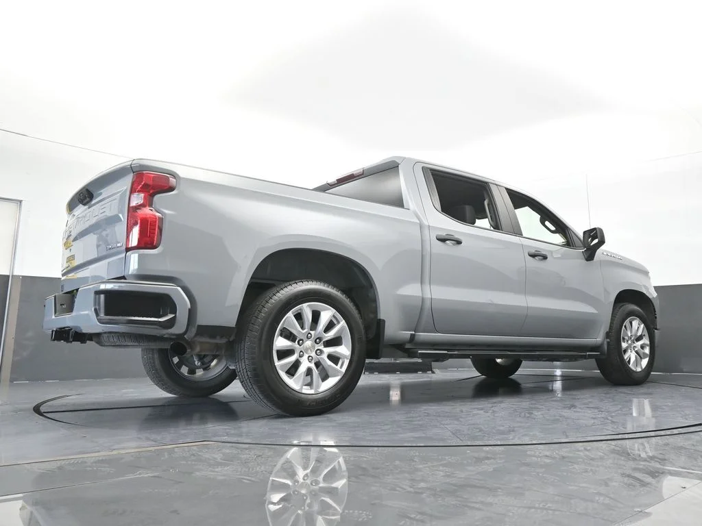 Used 2024 Slate Gray Metallic Chevrolet Custom image 63