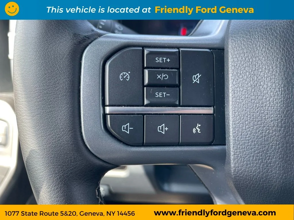 Used 2025 Agate Black Metallic Ford Lariat image 18