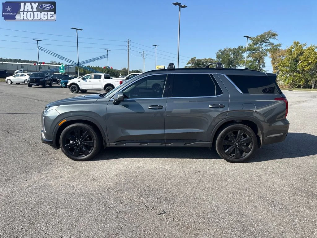 Certified Used 2024 Steel / Graphite Hyundai XRT image 3