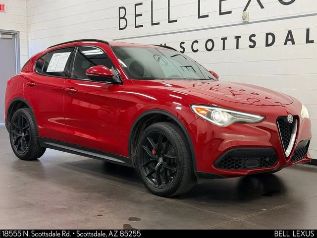 Used 2019  Alfa Romeo Ti Sport image 2